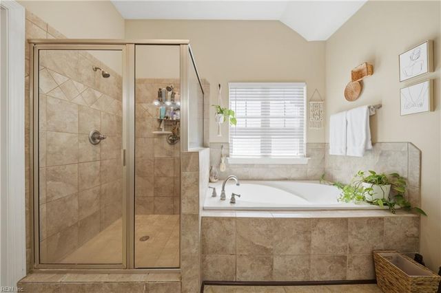 1916 Orangewood RD, Chesapeake, VA 23323
