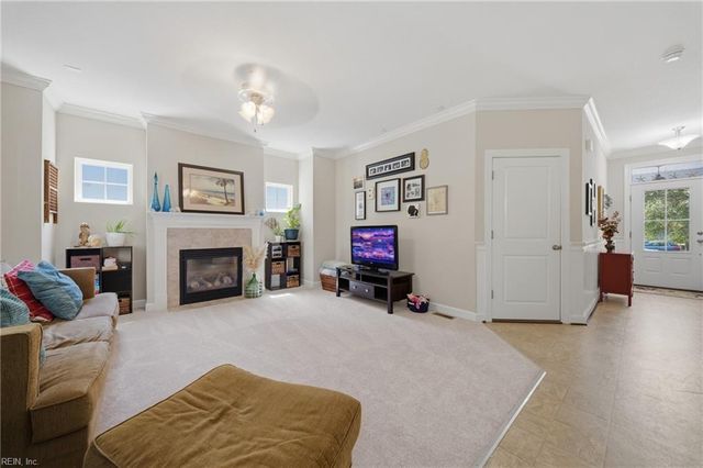 1916 Orangewood RD, Chesapeake, VA 23323