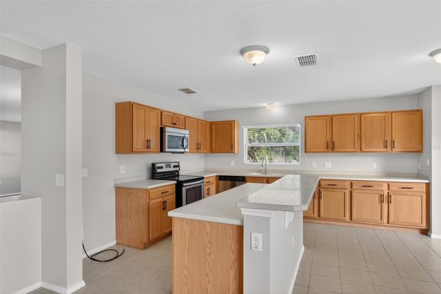 2832 BREEZY MEADOW ROAD, Apopka, FL 32712