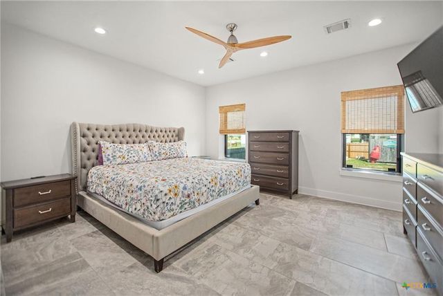 804 W Tyler Avenue, Port O Connor, TX 77982