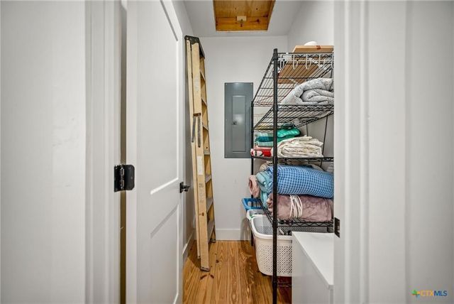 804 W Tyler Avenue, Port O Connor, TX 77982