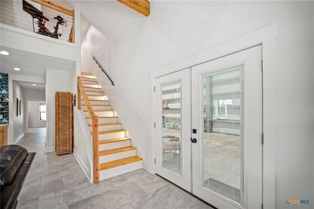 804 W Tyler Avenue, Port O Connor, TX 77982