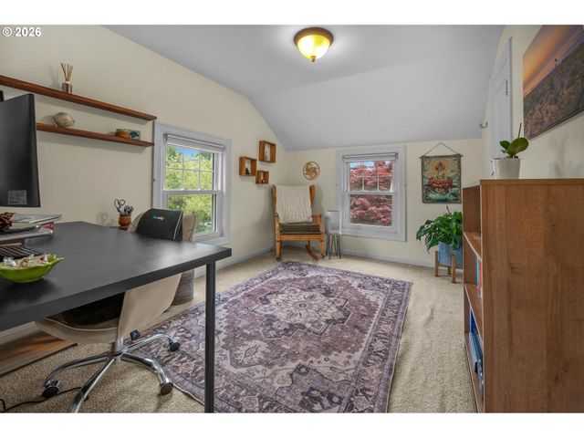2724 Se 70TH Ave, Portland, OR 97206