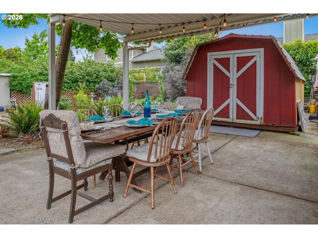 2724 Se 70TH Ave, Portland, OR 97206