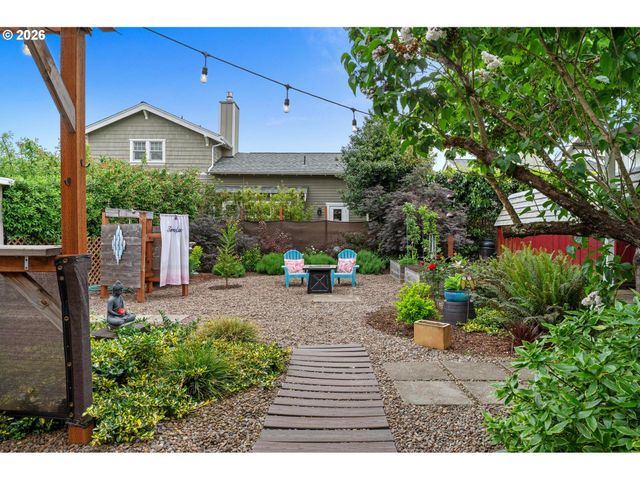 2724 Se 70TH Ave, Portland, OR 97206