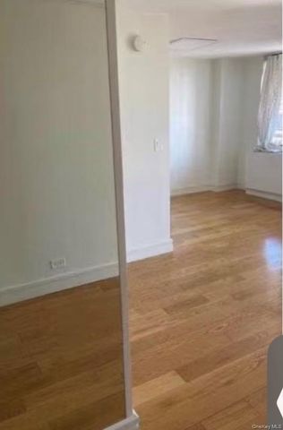 13835 Elder Avenue 10D, Flushing, NY 11355