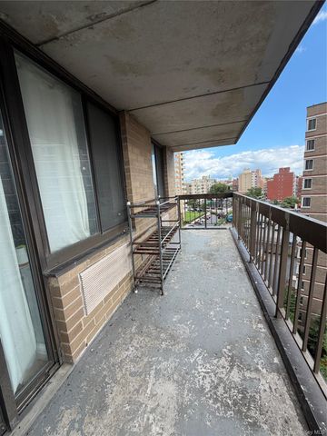 13835 Elder Avenue 10D, Flushing, NY 11355
