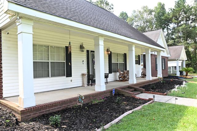 208 Beaver Lake Rd., Purvis, MS 39475
