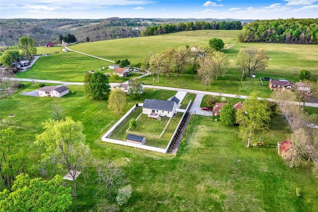667 Old Frame Rd, Nicholson Twp, PA 15478