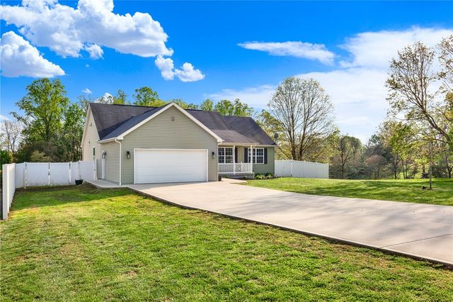667 Old Frame Rd, Nicholson Twp, PA 15478