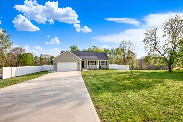667 Old Frame Rd, Nicholson Twp, PA 15478