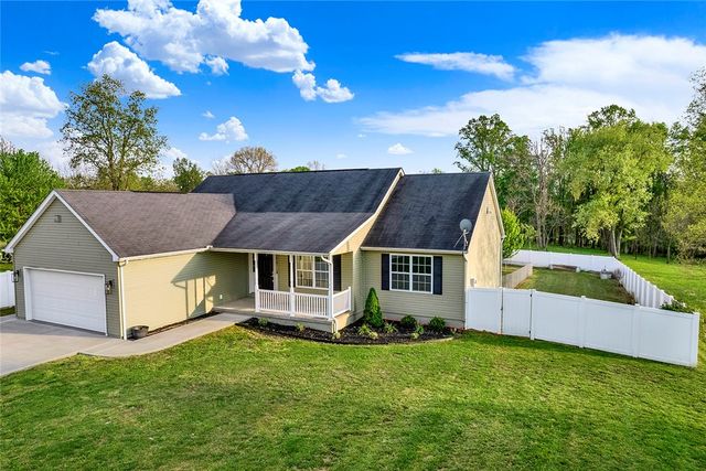 667 Old Frame Rd, Nicholson Twp, PA 15478