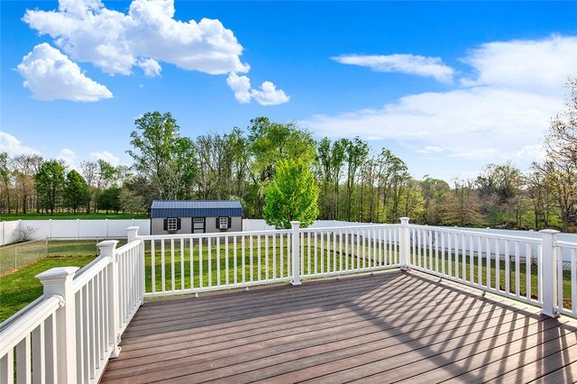 667 Old Frame Rd, Nicholson Twp, PA 15478