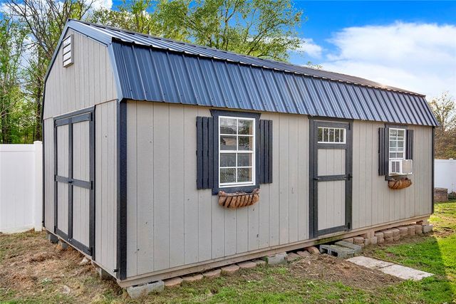 667 Old Frame Rd, Nicholson Twp, PA 15478
