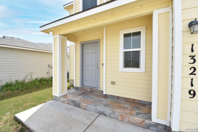 13219 WINEMAKER DR, San Antonio, TX 78223