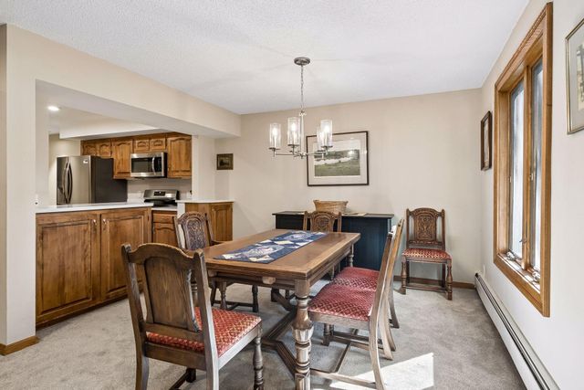 5501 Dewey Hill Road 140, Edina, MN 55439