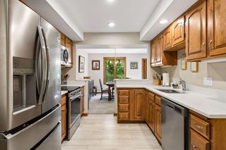 5501 Dewey Hill Road 140, Edina, MN 55439