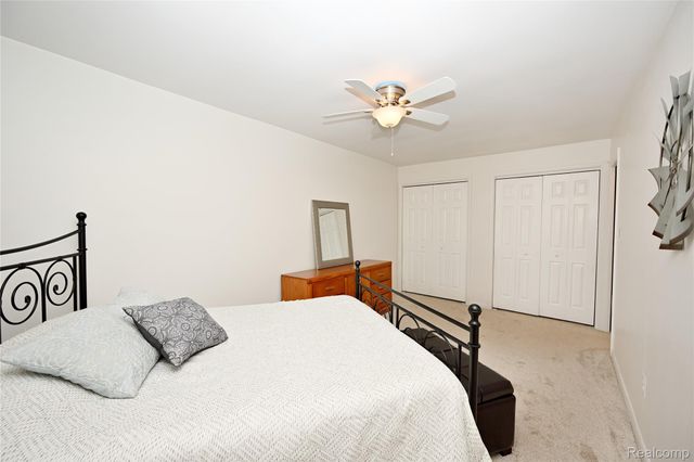 2820 Woodslee Drive 405, Royal Oak, MI 48073