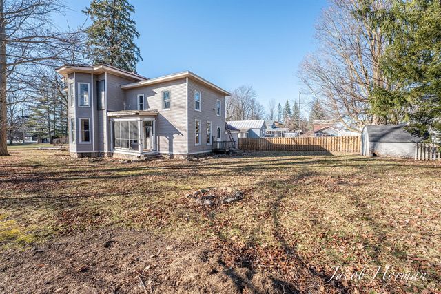 414 N Camburn Street, Stanton, MI 48888