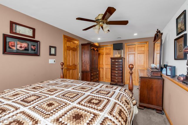 1090 Dove Street, Toms River, NJ 08753