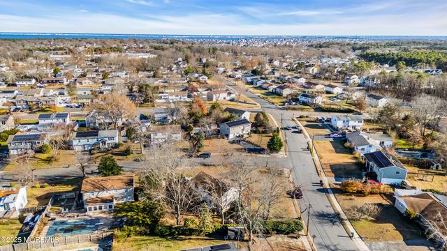 1090 Dove Street, Toms River, NJ 08753