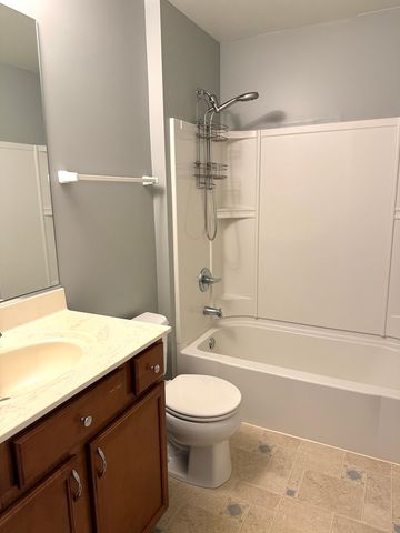 1282 Newport Circle, Pingree Grove, IL 60140