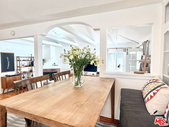 8460 Kirkwood Drive, Los Angeles, CA 90046