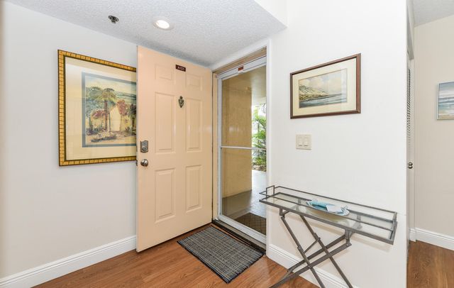 275 Palm Avenue A101, Jupiter, FL 33477