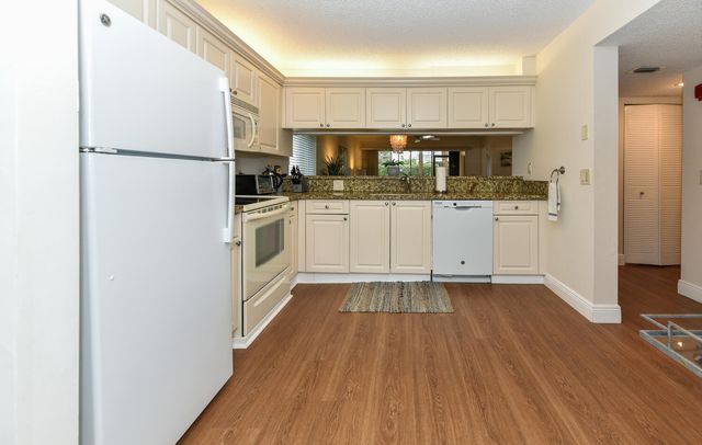 275 Palm Avenue A101, Jupiter, FL 33477