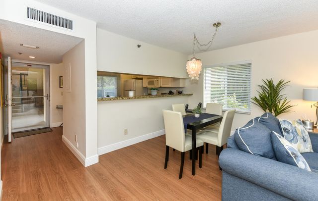 275 Palm Avenue A101, Jupiter, FL 33477