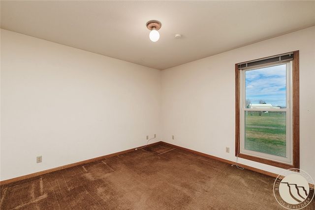 852 W I Road, Huntley, MT 59037