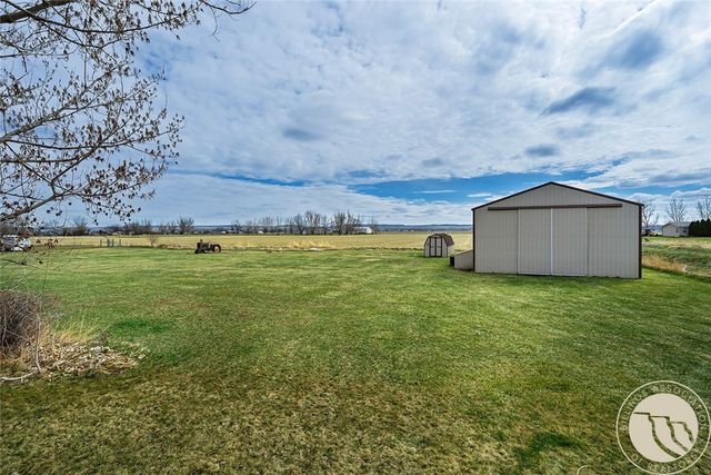 852 W I Road, Huntley, MT 59037