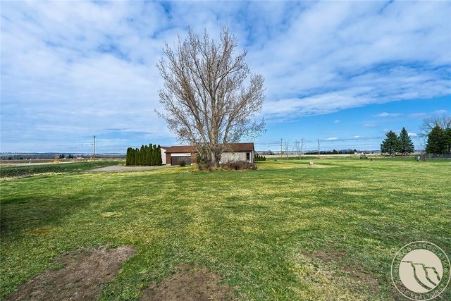 852 W I Road, Huntley, MT 59037