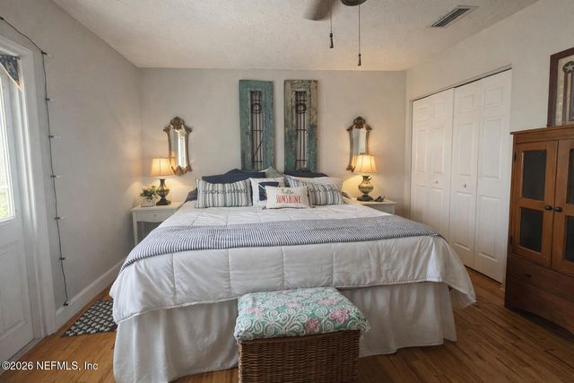 320 13TH Avenue, Jacksonville Beach, FL 32250