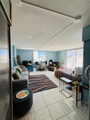 1255 Collins Ave 608, Miami Beach, FL 33139