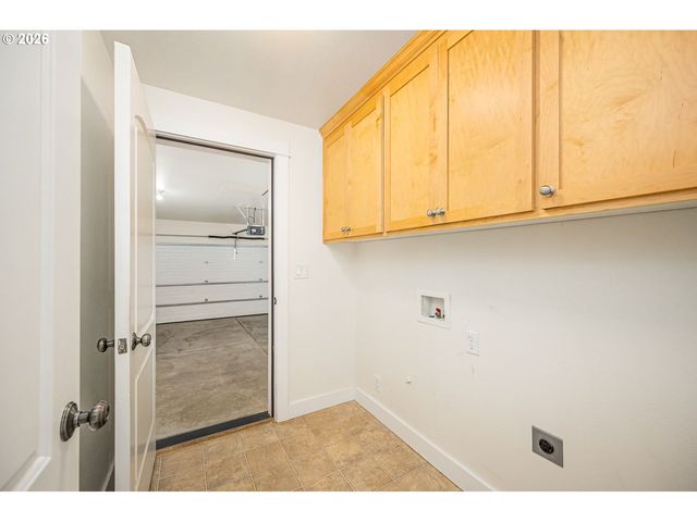 88172 LINDSAY Ln, Veneta, OR 97487