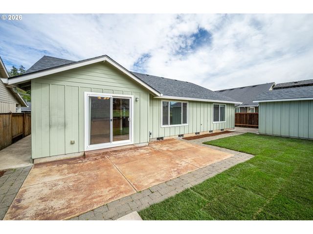 88172 LINDSAY Ln, Veneta, OR 97487