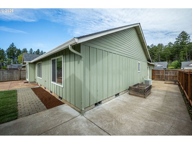 88172 LINDSAY Ln, Veneta, OR 97487