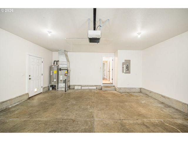 88172 LINDSAY Ln, Veneta, OR 97487