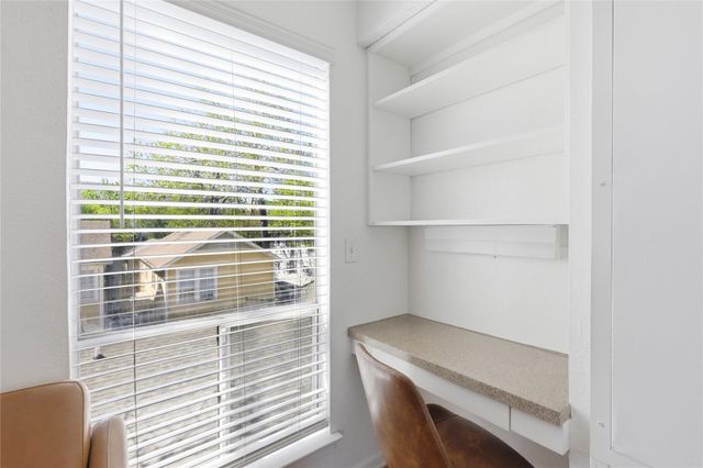 2808 Whitis Ave C301, Austin, TX 78705