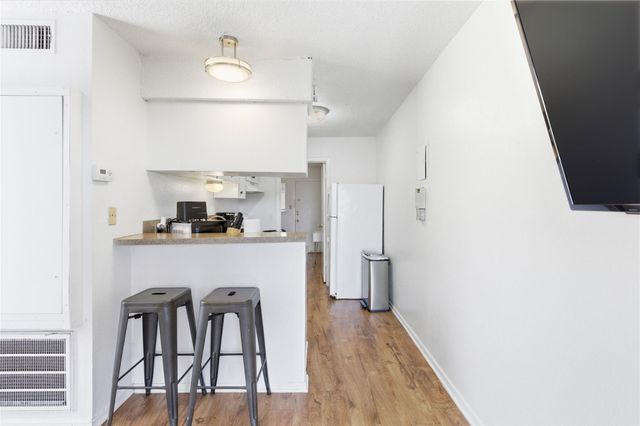 2808 Whitis Ave C301, Austin, TX 78705