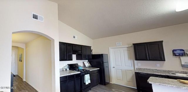 1041 Victor Mendoza Sr. Avenue, Horizon City, TX 79928