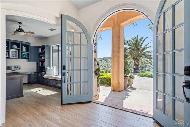 19270 Horizon View Dr., Ramona, CA 92065