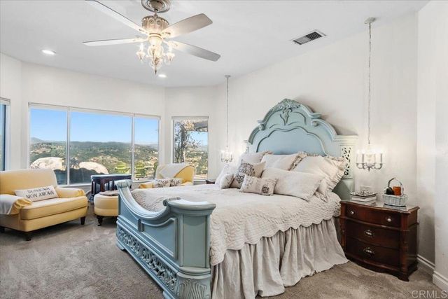 19270 Horizon View Dr., Ramona, CA 92065