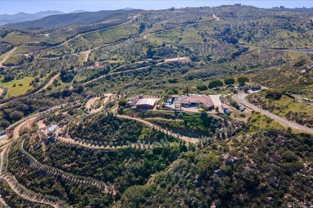 19270 Horizon View Dr., Ramona, CA 92065