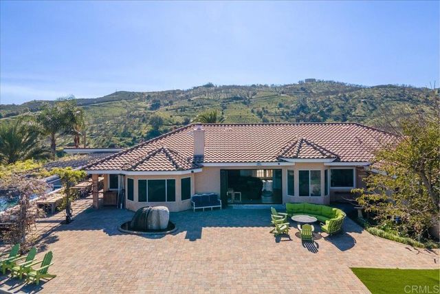 19270 Horizon View Dr., Ramona, CA 92065