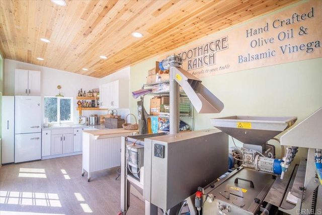 19270 Horizon View Dr., Ramona, CA 92065