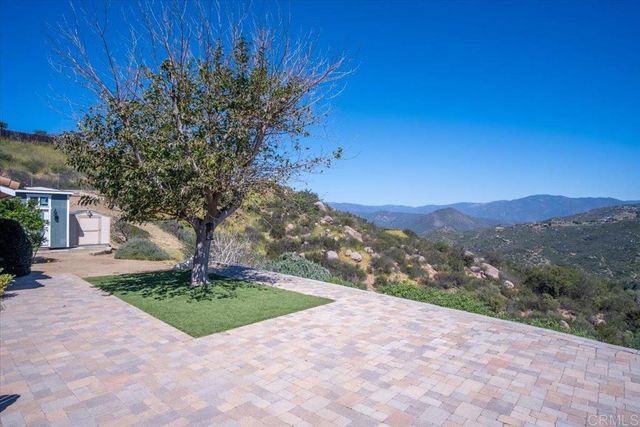 19270 Horizon View Dr., Ramona, CA 92065