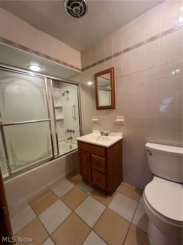 1559 Fairfax Road, Akron, OH 44313