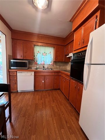 1559 Fairfax Road, Akron, OH 44313